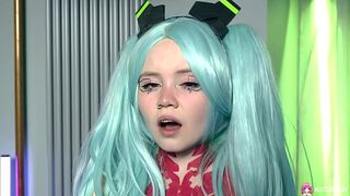 Horny🥵 Rebecca Nikson Teases Her Shaved Busty P*ussy