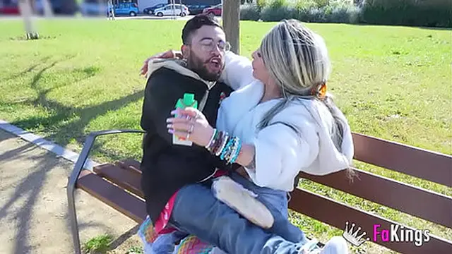 Vanessa Colombiana gives you oral😜 pleasure like no one else