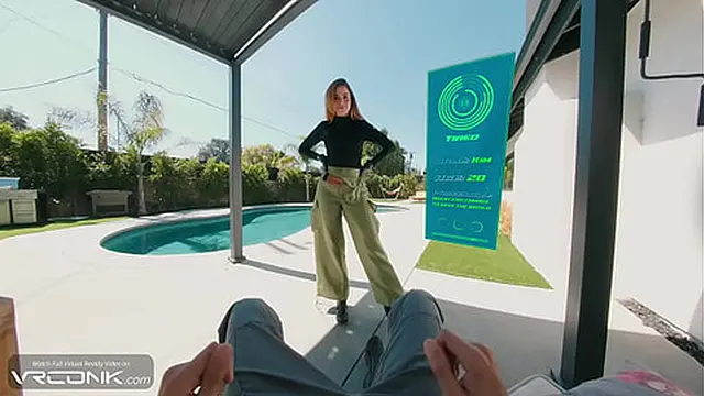 VR Conk: Redhead Kim Sucks A Huge Cock Deeply In The Cosplay Parody Kim Possible pt1