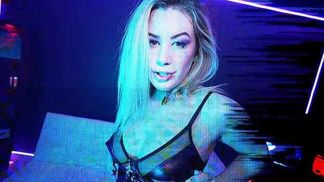 Badass Girlfriend Ashley Alexander Sucks Dick For A Facial