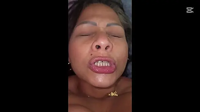 I FIND MY FRIEND′S milf ALONE LOL