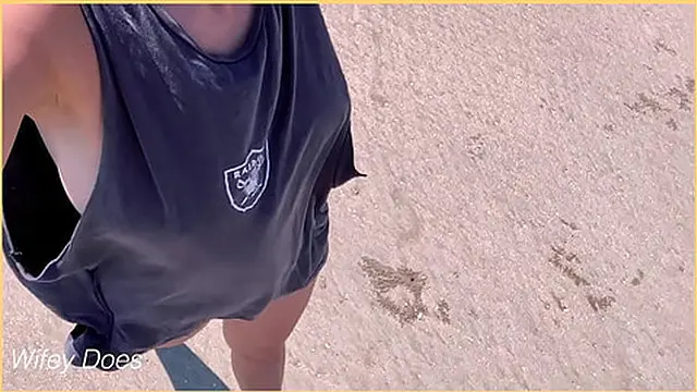 Wife dares to show side boob on crowded beach