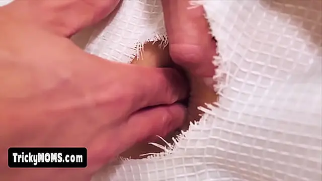 milf′s shower🚿 scene with a glory hole &mdash;  tempting  fuck chance I can′t resist