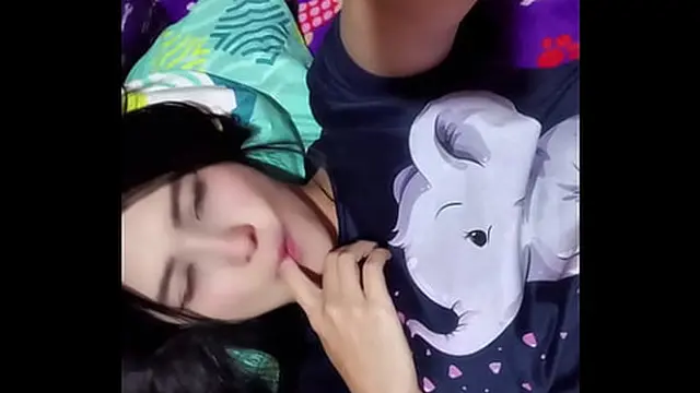 PORN ACTRESS YULIETH GOMEZ MASTURBATES HER TASTY TITS