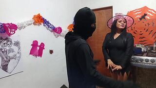 A perverted witch prepares a potion for her boss and fucks him like a slave. The slut uses him in a dirty way to satisfy the desires of her wet vagina.