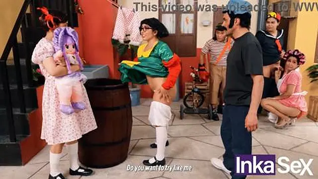 Don Mamón shows his girlfriend Cholondrina's ass and the neighborhood ends up in an anal orgy 