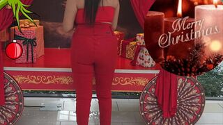 I fuck a beautiful, big-assed stranger I met at the mall