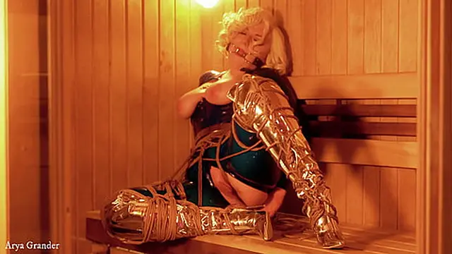 Bondage MILF in Latex FREE porn video