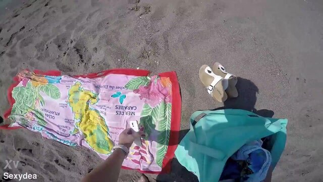 Gorgeous Goddess SexyDea shows off her giant booty at the beach